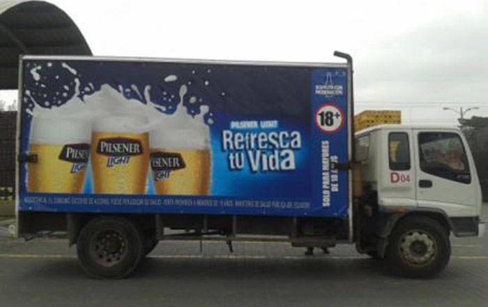 Cerveza Pilsener Sistema de Cortinas para camiones de Reparto
